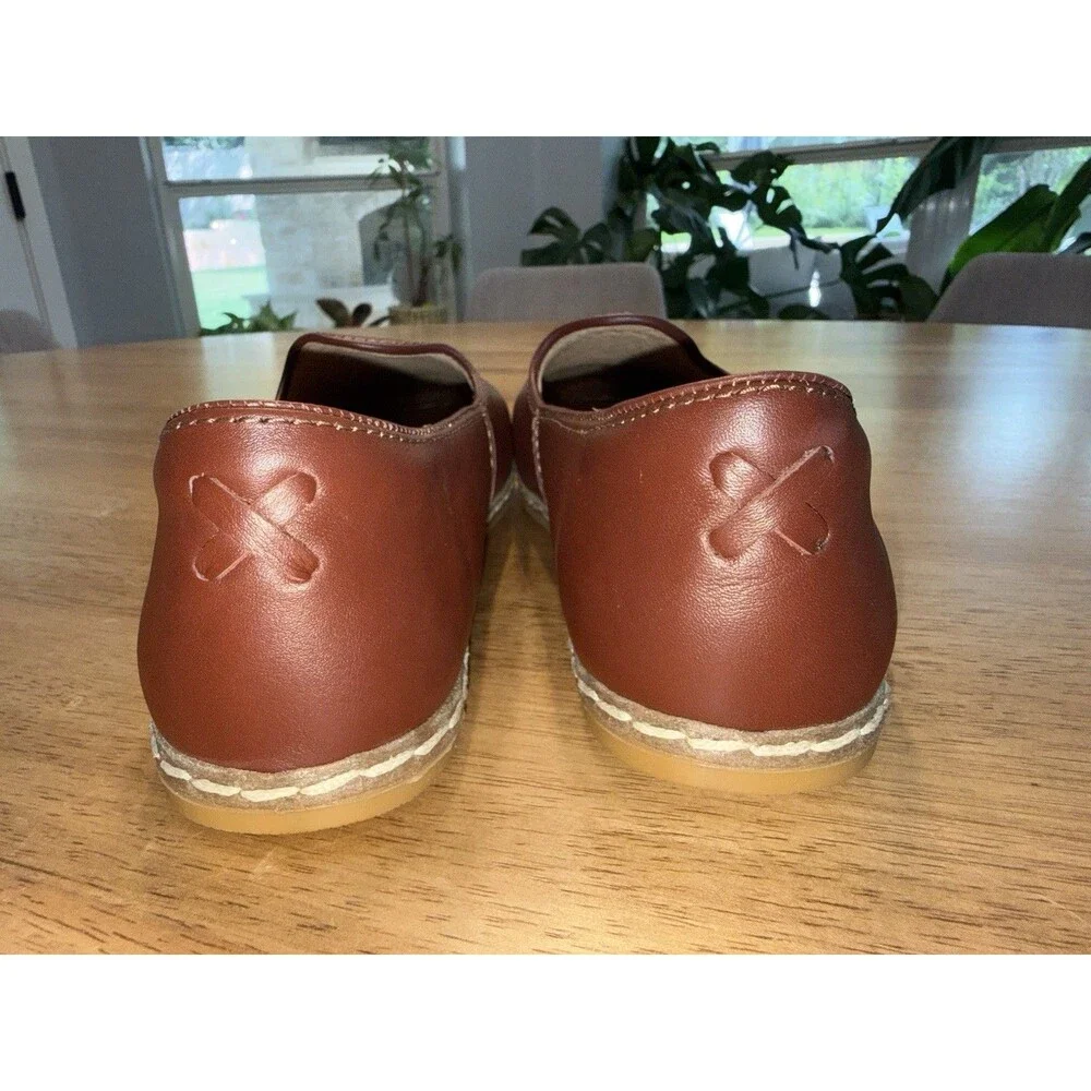 Charix Cognac Brown Leather Slip On Flats Shoes Women's Size 39 8.5/9 NEW No Box